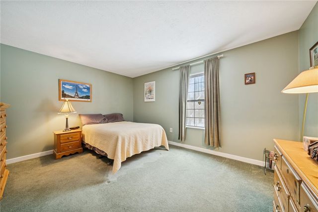 3151 Seneca Ct, Hampton, PA 15044