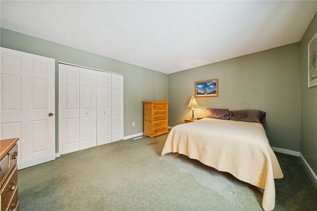 3151 Seneca Ct, Hampton, PA 15044