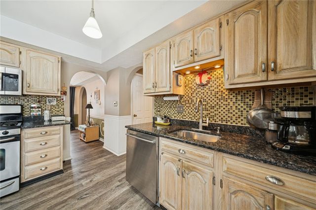 3151 Seneca Ct, Hampton, PA 15044