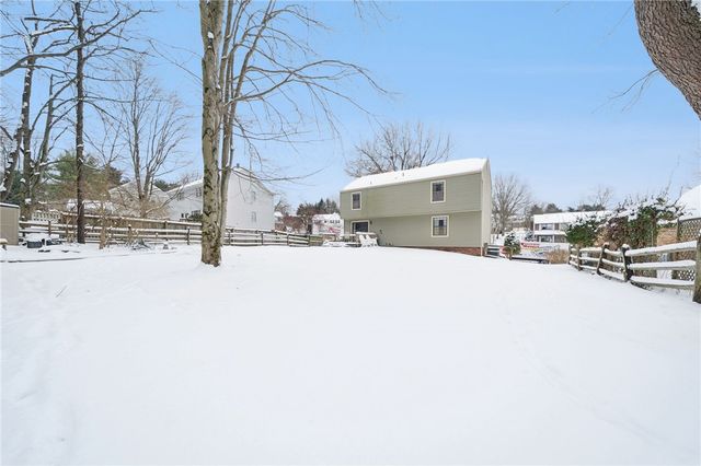 3151 Seneca Ct, Hampton, PA 15044