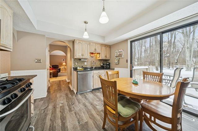 3151 Seneca Ct, Hampton, PA 15044