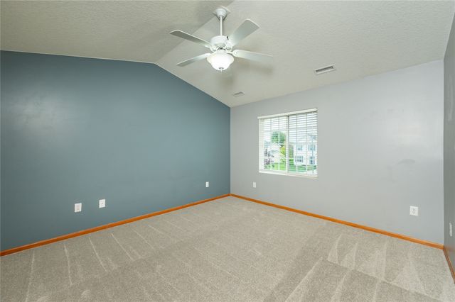 12715 Tanglewood Drive, Urbandale, IA 50323