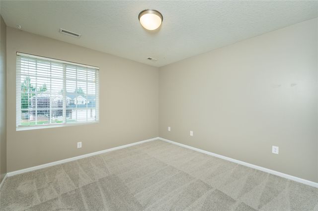 12715 Tanglewood Drive, Urbandale, IA 50323