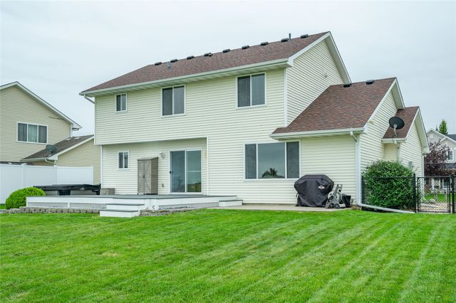 12715 Tanglewood Drive, Urbandale, IA 50323