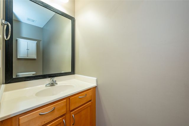 12715 Tanglewood Drive, Urbandale, IA 50323