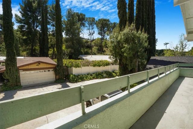 22903 De Kalb Drive, Calabasas, CA 91302