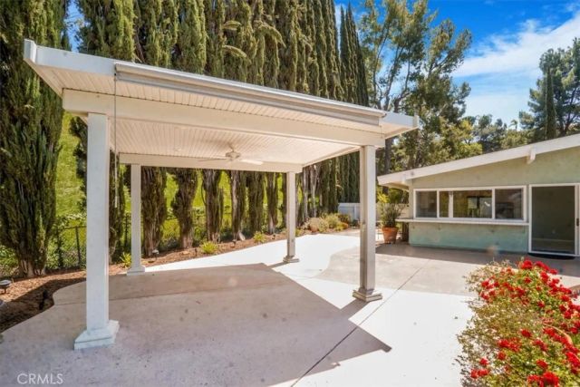 22903 De Kalb Drive, Calabasas, CA 91302