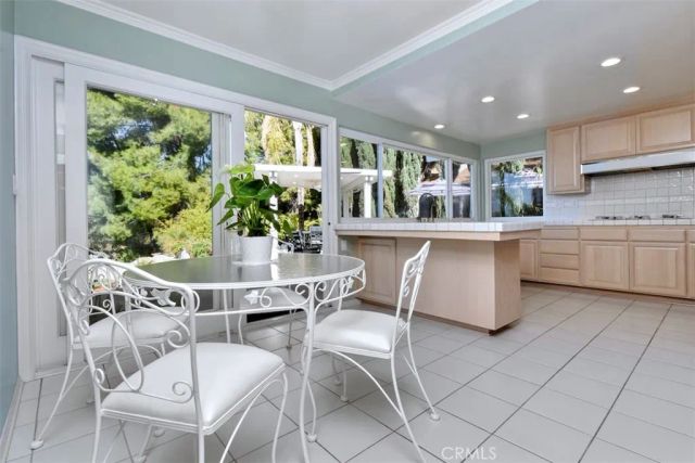 22903 De Kalb Drive, Calabasas, CA 91302