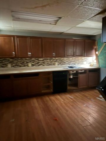 2823 Osceola Street, St Louis, MO 63111