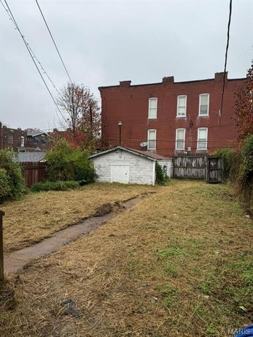 2823 Osceola Street, St Louis, MO 63111