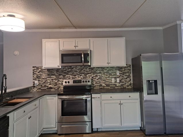 188 Hilliard Boulevard, Vance, SC 29163