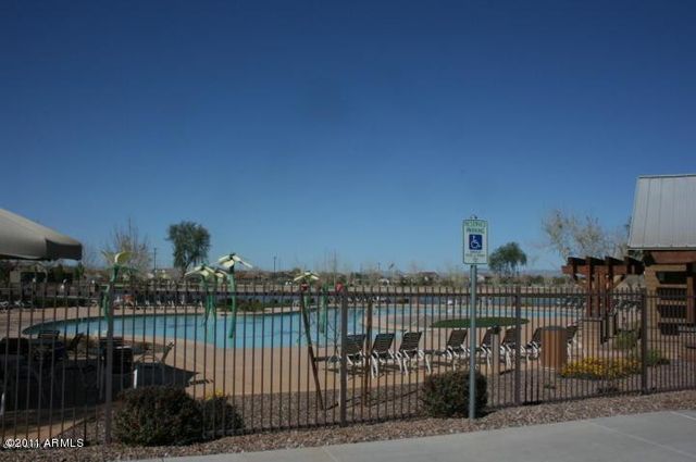 3995 E Trigger Way, Gilbert, AZ 85297