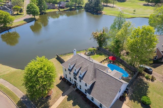 2775 FAIRWAY GLEN CV, Collierville, TN 38017