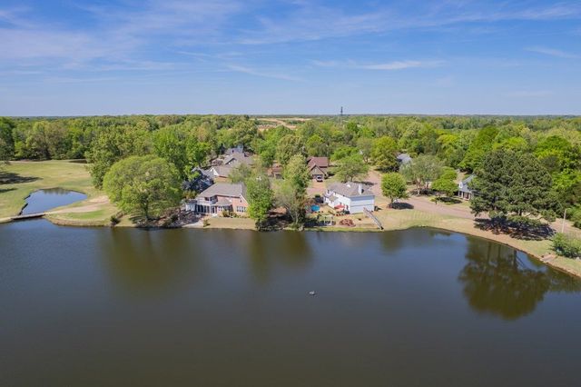 2775 FAIRWAY GLEN CV, Collierville, TN 38017