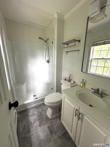 200 Southwest Road, Waterbury, CT 06708