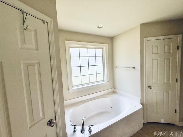 6 Cobblestone Creek Court, Little Rock, AR 72210