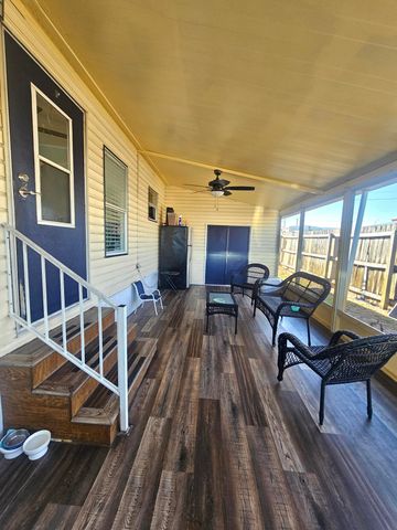 8110 SE Eagle Avenue, Hobe Sound, FL 33455