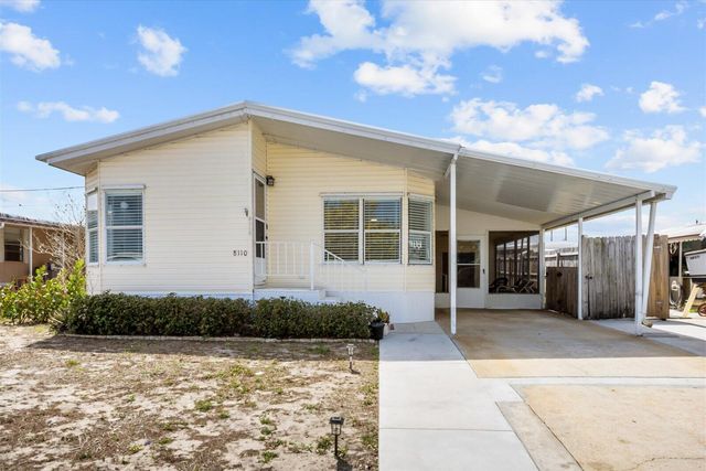 8110 SE Eagle Avenue, Hobe Sound, FL 33455