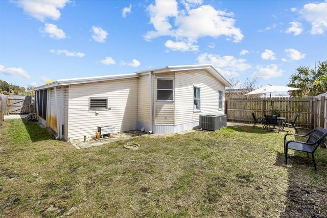 8110 SE Eagle Avenue, Hobe Sound, FL 33455