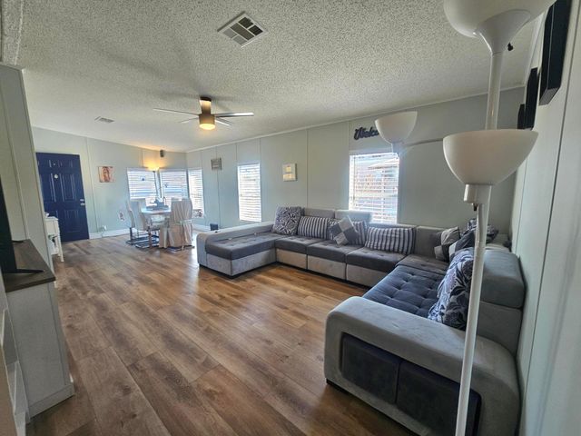 8110 SE Eagle Avenue, Hobe Sound, FL 33455