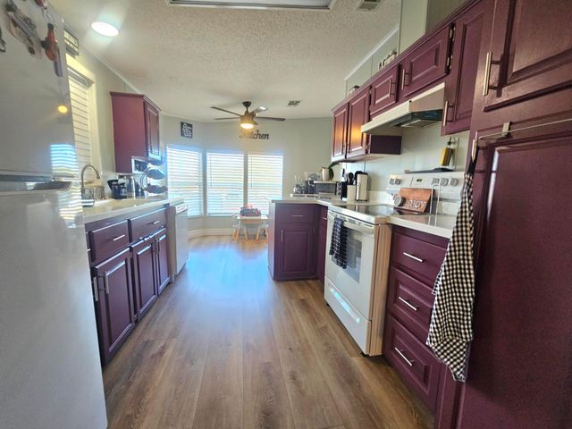 8110 SE Eagle Avenue, Hobe Sound, FL 33455