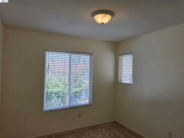 132 Citrine Ct, Gardena, CA 90248