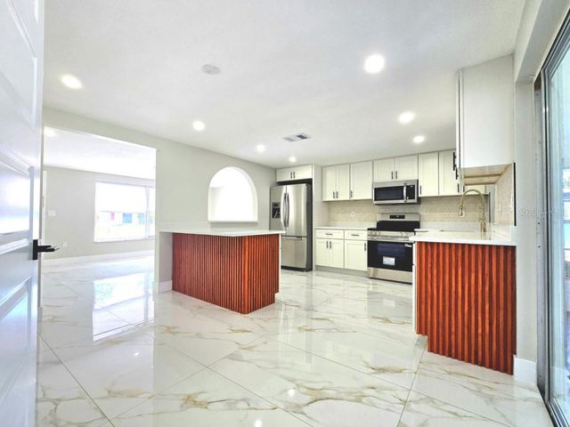 7715 CHERRYTREE LANE, New Port Richey, FL 34653