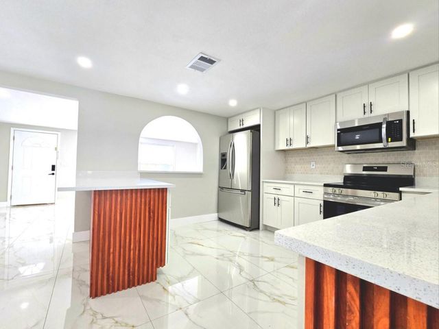 7715 CHERRYTREE LANE, New Port Richey, FL 34653