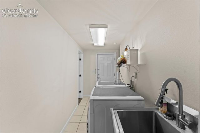 417 Coraline Street, Woodland Park, CO 80863