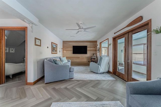 2210 WESTWIND ROAD, Oshkosh, WI 54904