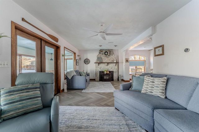 2210 WESTWIND ROAD, Oshkosh, WI 54904