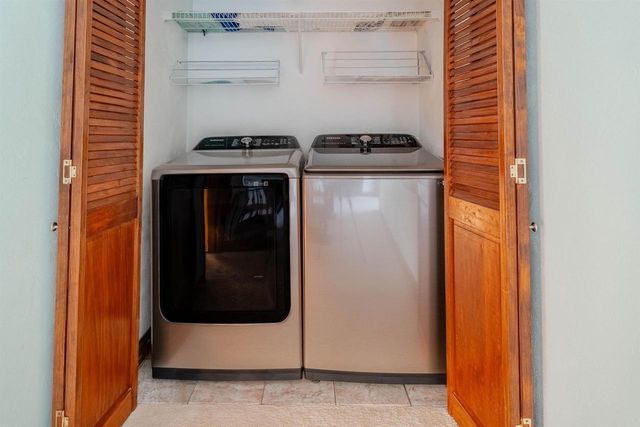 2210 WESTWIND ROAD, Oshkosh, WI 54904