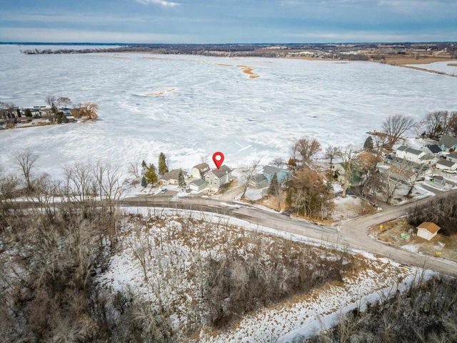 2210 WESTWIND ROAD, Oshkosh, WI 54904