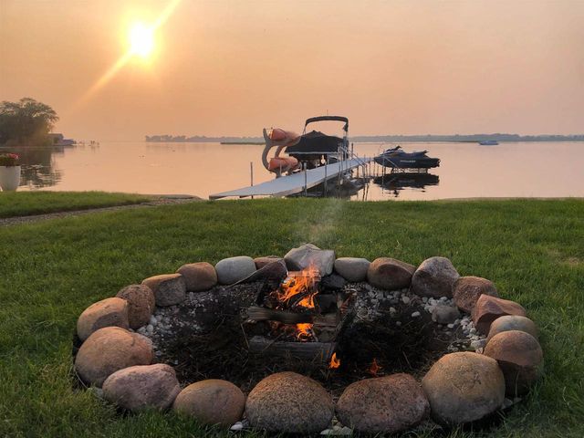 2210 WESTWIND ROAD, Oshkosh, WI 54904