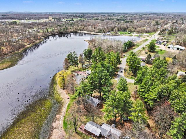 1556 E James Street, White Cloud, MI 49349
