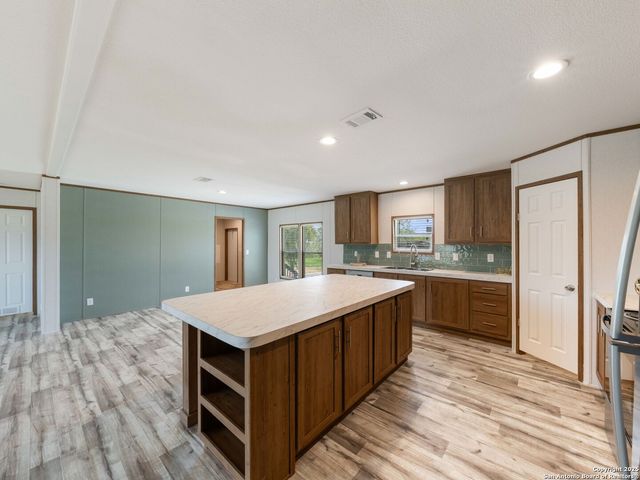 2955 FM 1333, Poteet, TX 78065