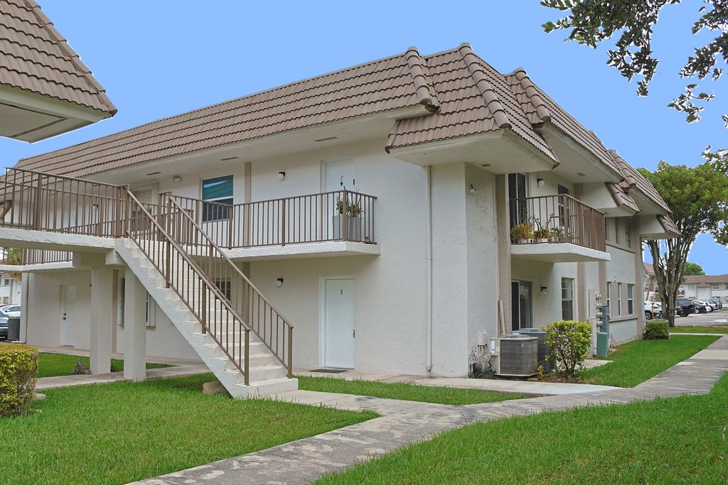 6931 SW 129th Avenue 3, Miami, FL 33183