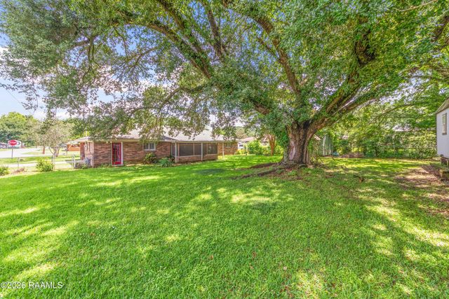 301 Clause Lane, Lafayette, LA 70507