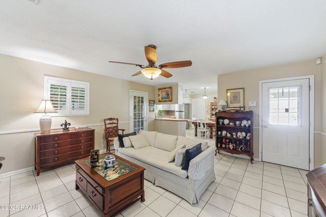 301 Clause Lane, Lafayette, LA 70507