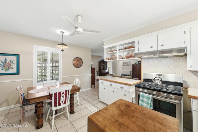 301 Clause Lane, Lafayette, LA 70507