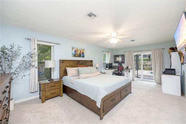 216 Willoughby DR, Naples, FL 34110
