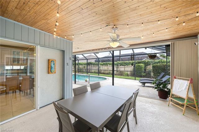 216 Willoughby DR, Naples, FL 34110