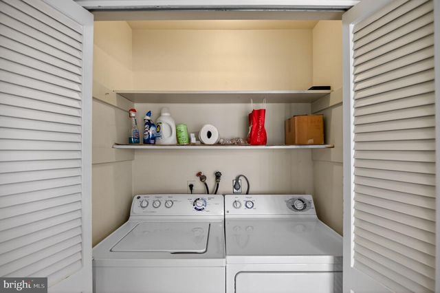 8624 REDWOOD DR, Vienna, VA 22180