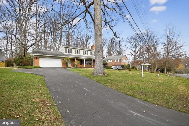 8624 REDWOOD DR, Vienna, VA 22180