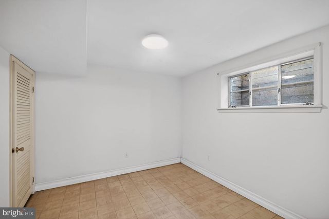 8624 REDWOOD DR, Vienna, VA 22180