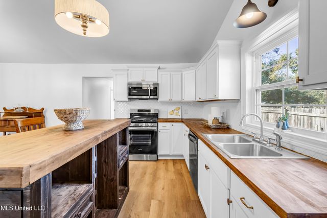 103 Rosemary Avenue, Long Beach, MS 39560