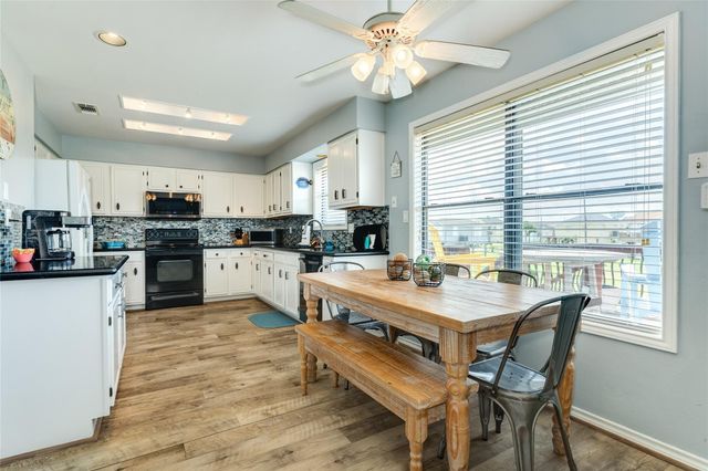 4107 Hardin Drive, Galveston, TX 77554