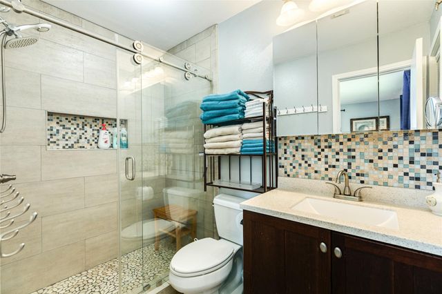 4107 Hardin Drive, Galveston, TX 77554