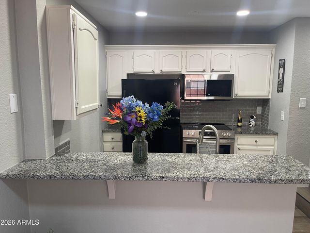 510 N ALMA SCHOOL Road 154, Mesa, AZ 85201