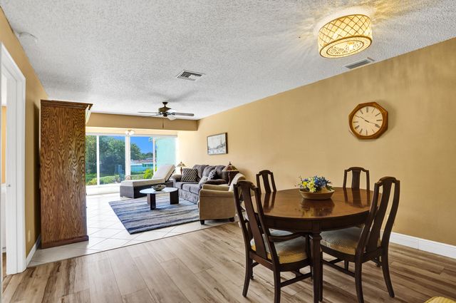 1050 Citrus Way 203, Delray Beach, FL 33445